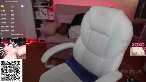 Snapshot of kittygrey chatting on September 16, 2025, 12:28 pm Samantha Grey online show from September 16, 2025, 12:28 pm