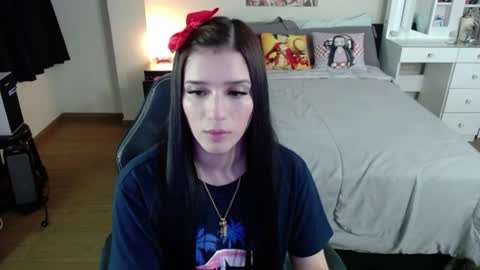 Snapshot of kittykat18x chatting on June 12, 2026, 3:38 am Isabel online show from June 12, 2026, 3:38 am