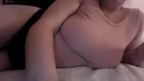 Snapshot of kittykatt133 chatting on December 27, 2024, 11:10 pm Kitty Katt online show from December 27, 2024, 11:10 pm