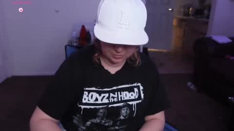 Snapshot of kittykay86 chatting on February 13, 2025, 8:24 pm Bella Blue BBW online show from February 13, 2025, 8:24 pm