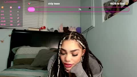 Snapshot of kittymarie28 chatting on February 28, 2025, 12:10 am kitty online show from February 28, 2025, 12:10 am