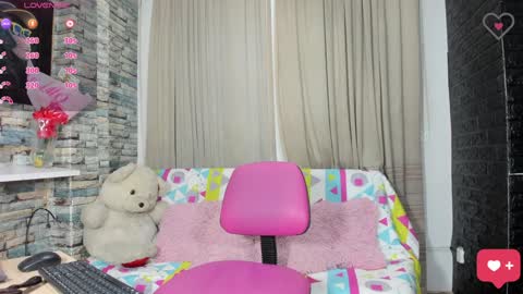 Snapshot of kittyqueen01 chatting on January 21, 2025, 3:04 am Tatiana Guerrero online show from January 21, 2025, 3:04 am