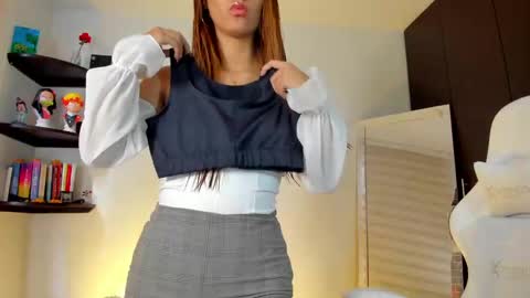 kitty online show from October 4, 2025, 8:51 pm