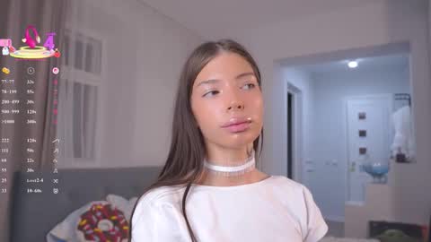 Snapshot of kittyummy chatting on December 17, 2025, 4:35 pm Alice online show from December 17, 2025, 4:35 pm