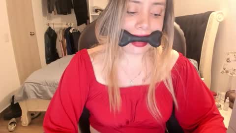 kittywantslove23 online show from September 16, 2025, 12:00 am