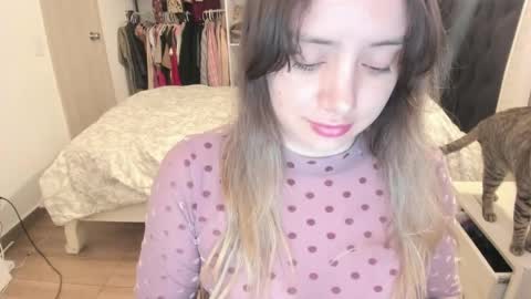 kittywantslove23 online show from May 19, 2026, 2:07 am