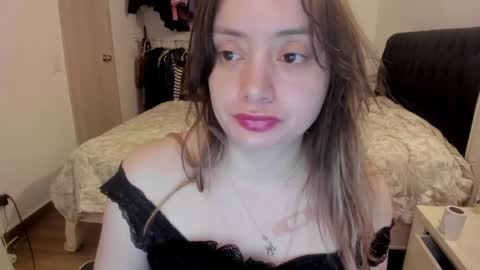 kittywantslove23 online show from May 28, 2026, 7:33 pm