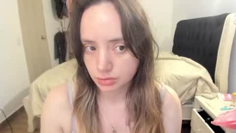kittywantslove23 online show from June 14, 2026, 2:24 am