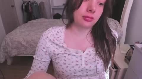 kittywantslove23 online show from July 15, 2026, 8:03 pm