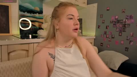 kittyy online show from April 15, 2026, 7:37 am