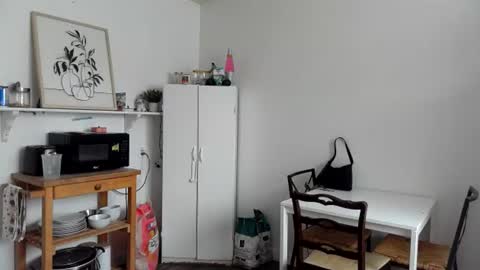 Kittyymaze online show from June 25, 2026, 1:26 pm