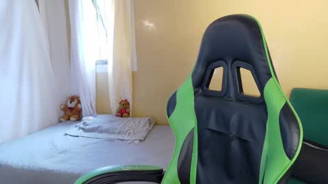 Kitty Zen online show from March 10, 2026, 1:27 pm