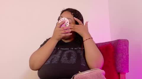 Kitty Hill online show from February 3, 2026, 3:04 am