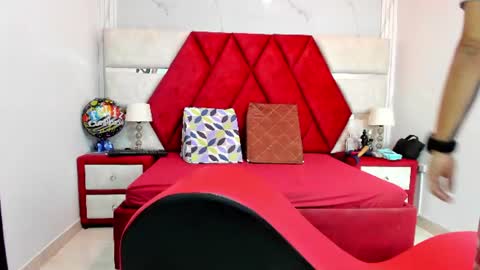 Luisa y Jairo online show from July 25, 2026, 12:25 pm