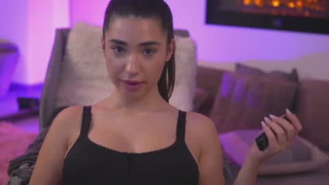 Snapshot of kity_sweet chatting on January 17, 2025, 5:19 pm Erika online show from January 17, 2025, 5:19 pm