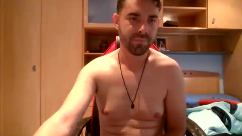 kivinxx online show from October 25, 2025, 3:18 pm