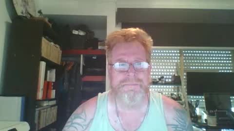 kiwi_boss61 online show from November 18, 2025, 12:05 am