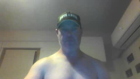 kiwiguy19773 online show from December 24, 2024, 9:06 am