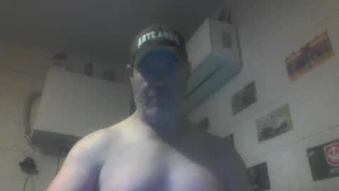 Snapshot of kiwiguy19773 chatting on April 23, 2026, 6:58 am kiwiguy19773 online show from April 23, 2026, 6:58 am