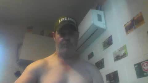 Snapshot of kiwiguy19773 chatting on April 27, 2026, 2:53 am kiwiguy19773 online show from April 27, 2026, 2:53 am