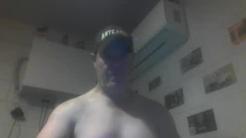 Snapshot of kiwiguy19773 chatting on June 1, 2026, 7:10 am kiwiguy19773 online show from June 1, 2026, 7:10 am
