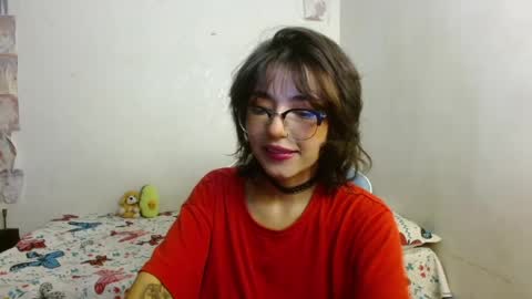 kiyu online show from May 19, 2026, 2:51 am