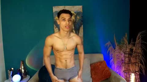 Snapshot of klaton__ chatting on October 12, 2025, 9:47 pm klaton__ online show from October 12, 2025, 9:47 pm