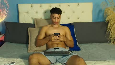 Snapshot of klaton__ chatting on December 14, 2025, 1:00 am klaton__ online show from December 14, 2025, 1:00 am