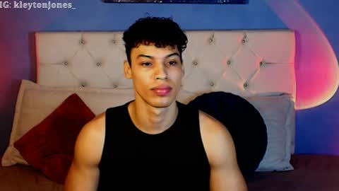 klaton__ online show from May 4, 2026, 11:56 pm