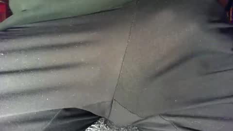 kledenn online show from December 3, 2025, 7:56 pm