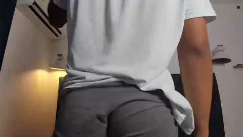 kleiver_cum18 online show from March 11, 2026, 9:54 pm