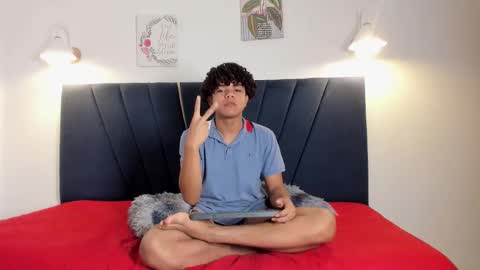 kleiver_cum18 online show from March 12, 2026, 7:20 pm