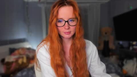Klementinafanslyklementina6661 online show from April 13, 2026, 8:03 pm