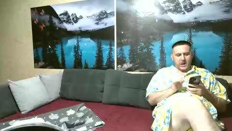 Snapshot of kleosnow chatting on June 9, 2026, 8:31 pm Kleosnow online show from June 9, 2026, 8:31 pm
