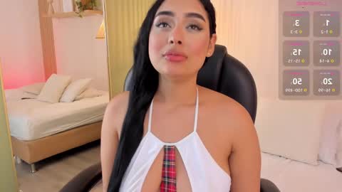 Snapshot of kleverly_manson1 chatting on February 11, 2025, 8:52 pm online show from February 11, 2025, 8:52 pm