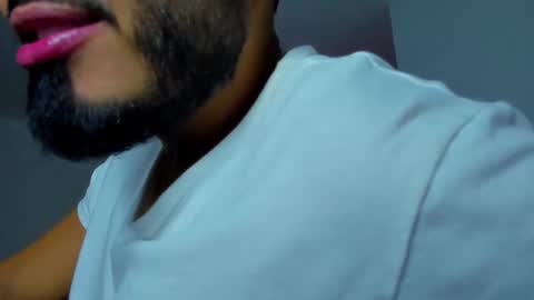 Snapshot of klinsmannwalton chatting on October 17, 2025, 2:04 am klinsmannwalton online show from October 17, 2025, 2:04 am