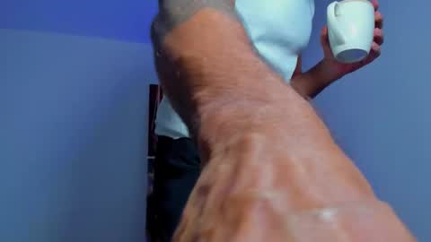 Snapshot of klinsmannwalton chatting on November 27, 2025, 2:41 pm klinsmannwalton online show from November 27, 2025, 2:41 pm