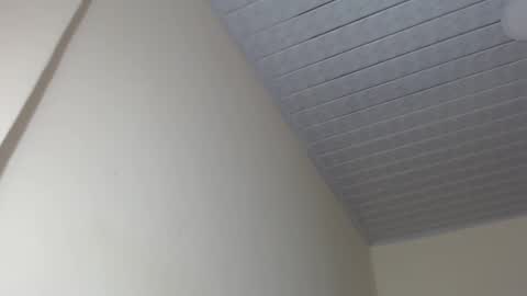 Snapshot of kloe_boobs chatting on March 6, 2025, 8:59 pm Kloe online show from March 6, 2025, 8:59 pm