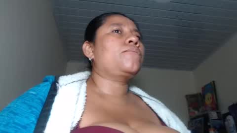 Snapshot of kloe_boobs chatting on October 24, 2025, 8:44 am Kloe online show from October 24, 2025, 8:44 am