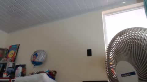 Snapshot of kloe_boobs chatting on October 25, 2025, 6:46 pm Kloe online show from October 25, 2025, 6:46 pm