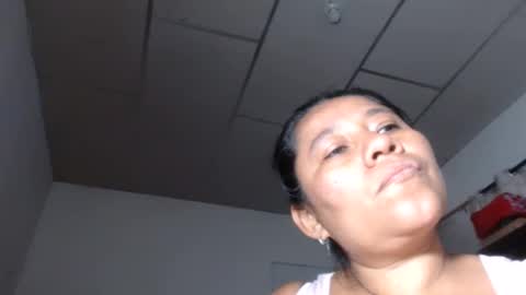 Snapshot of kloe_boobs chatting on December 3, 2025, 4:27 pm Kloe online show from December 3, 2025, 4:27 pm