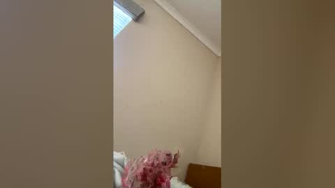 kmask16 online show from April 12, 2026, 7:13 am