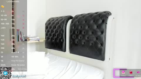 Snapshot of kmipearl chatting on March 6, 2025, 1:35 pm Camila Reyes online show from March 6, 2025, 1:35 pm