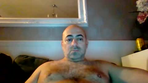 Snapshot of knickerwhipper chatting on January 11, 2026, 12:04 am knickerwhipper online show from January 11, 2026, 12:04 am