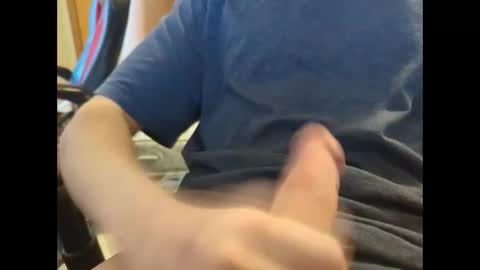 Snapshot of kniloc chatting on February 18, 2025, 7:30 pm kniloc online show from February 18, 2025, 7:30 pm