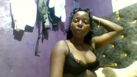 kniteprincess online show from March 17, 2026, 9:29 pm