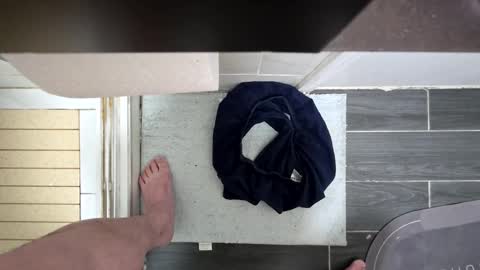 Koala online show from March 2, 2025, 5:47 pm