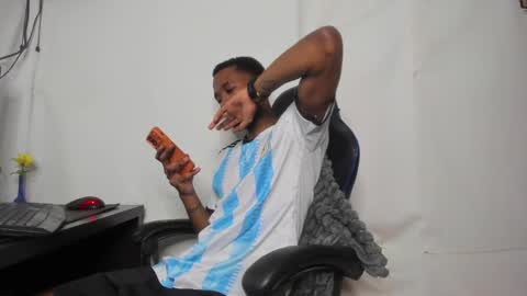 Snapshot of kofi_exotic_ chatting on June 7, 2026, 10:24 pm kofi online show from June 7, 2026, 10:24 pm