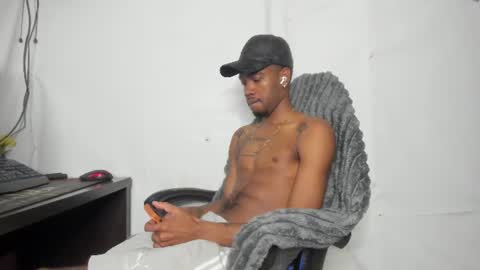 Snapshot of kofi_exotic_ chatting on July 13, 2026, 5:49 pm kofi online show from July 13, 2026, 5:49 pm