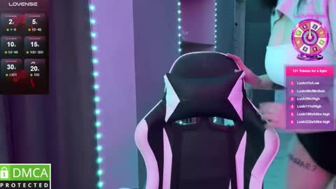 Mia online show from January 29, 2025, 9:17 pm